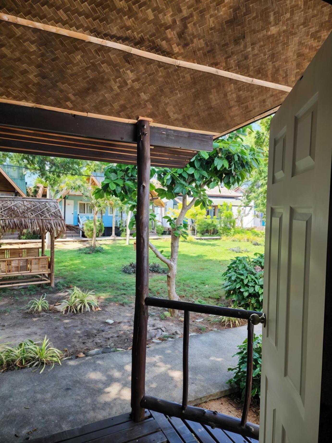 A Little Bungalows By Beach Amphoe Koksamui Exterior photo